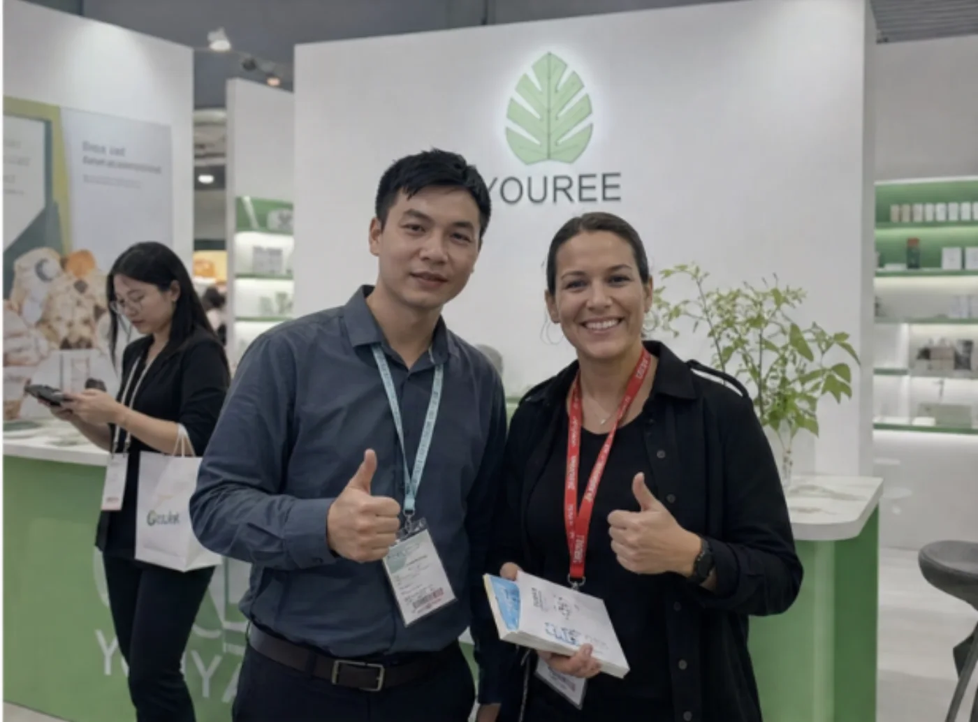 YOUREE team meeting an international beauty buyer